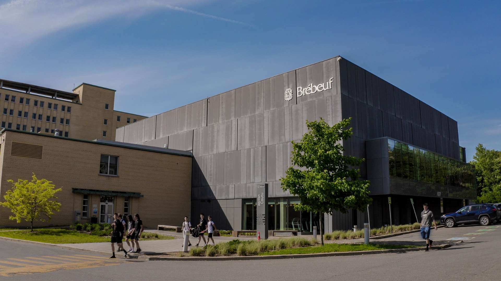 College Jean De Brebeuf Private